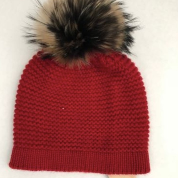 Bettina Accessories - $128 NWT Bettina Cashmere Fur Pom Pom Hat
